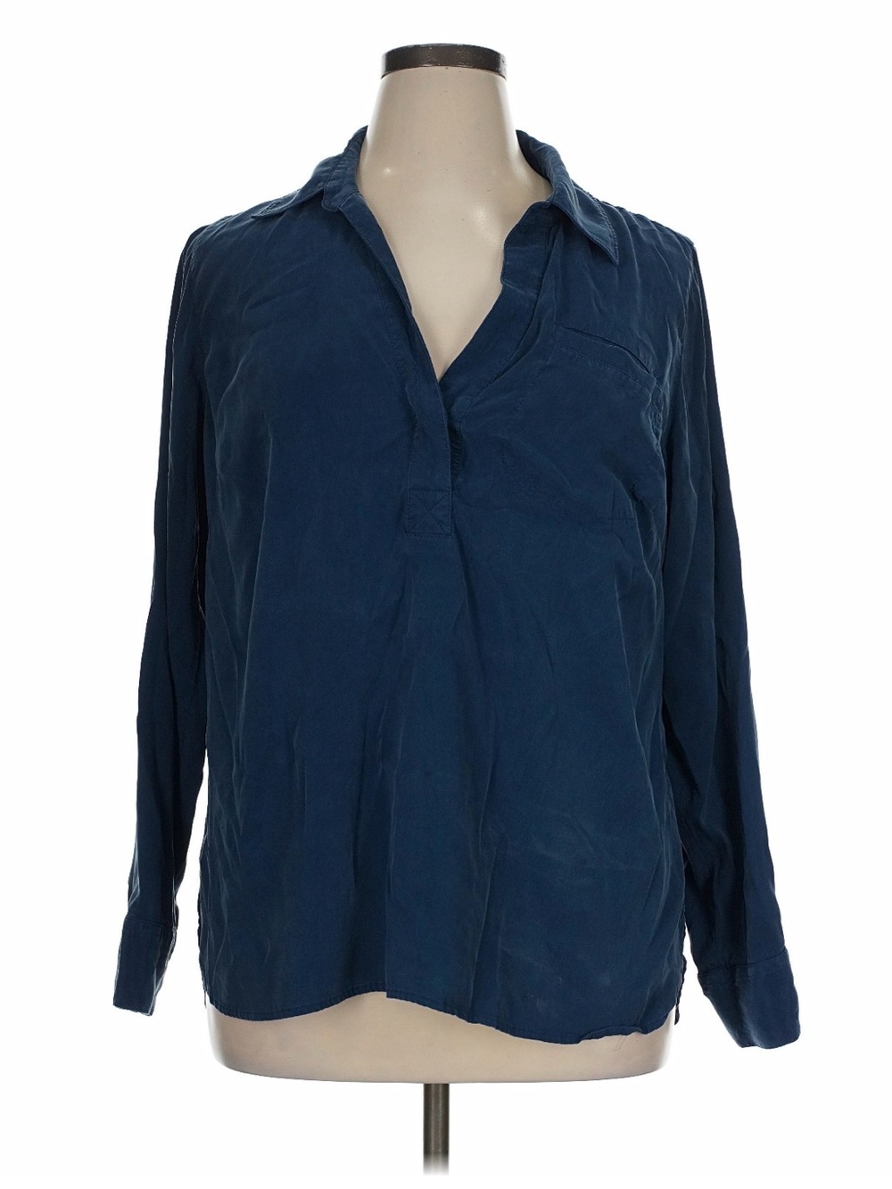 Universal Standard Cupro Women's Navy Blue Long-Sleeve V-Neck Button Shirt